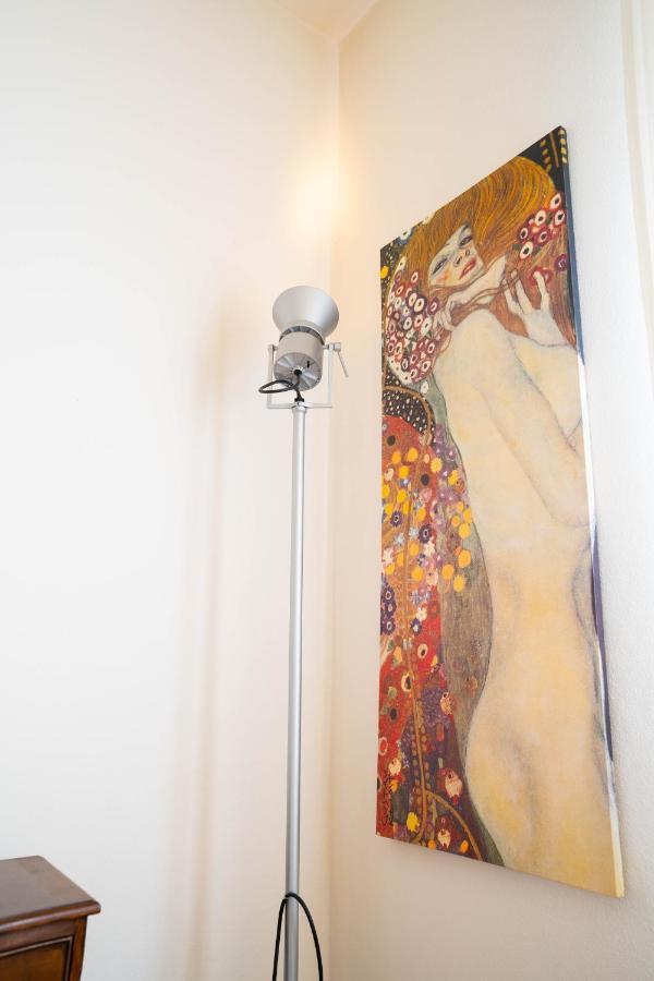 Apartment V12 - Alfieri 2a *